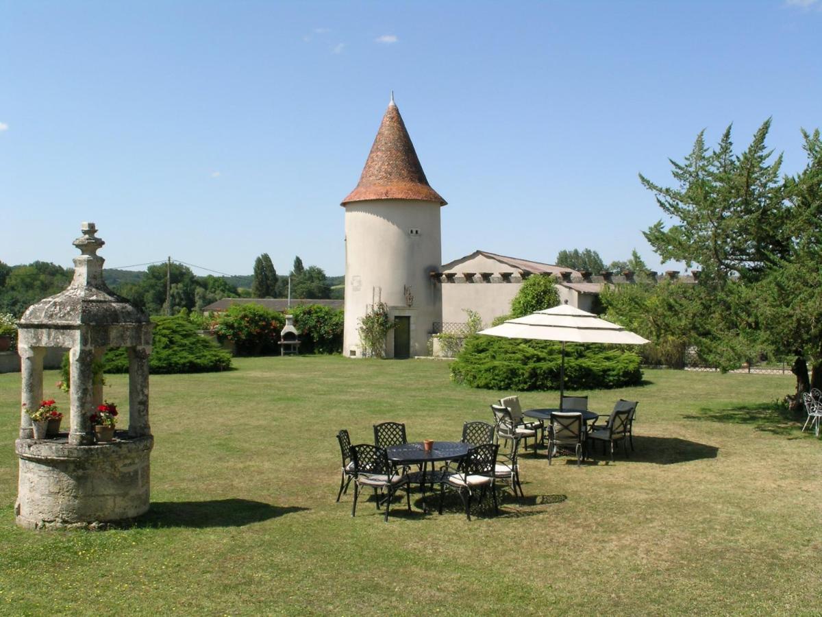 Chateau Du Bourbet Cherval Esterno foto