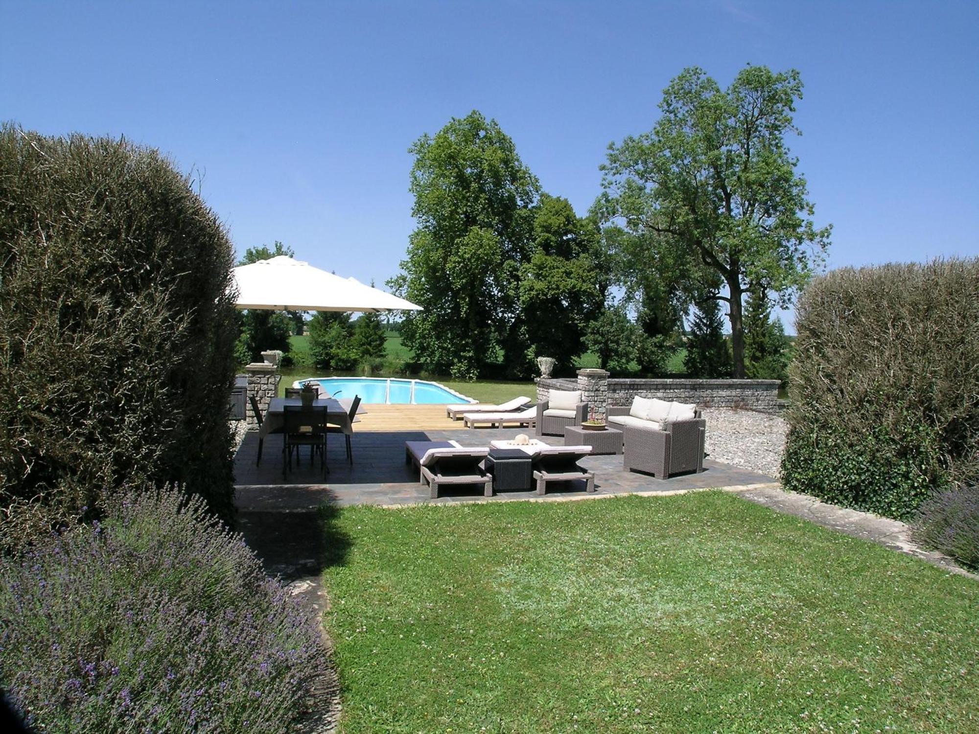 Chateau Du Bourbet Cherval Esterno foto